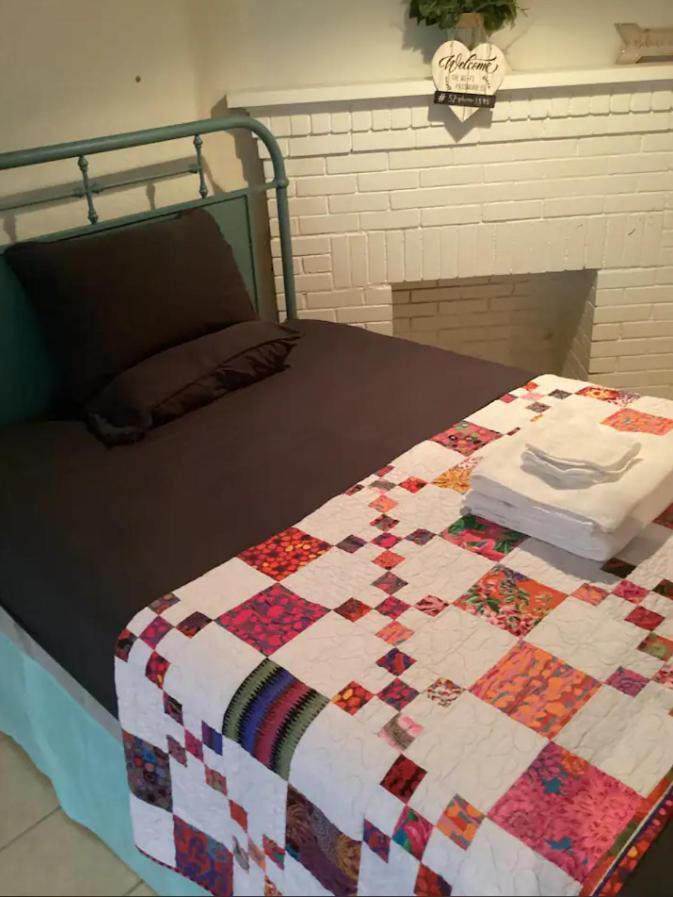 Bed and Breakfast Historic Mitchell House Sulphur Springs Esterno foto