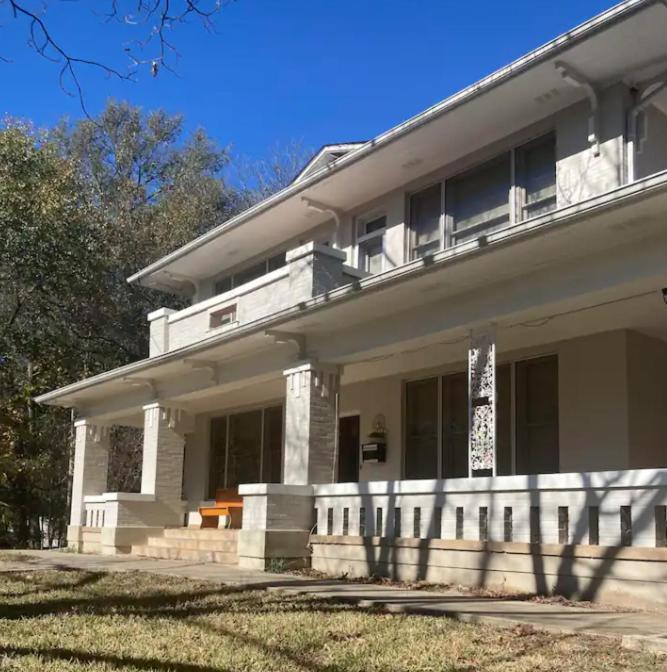 Bed and Breakfast Historic Mitchell House Sulphur Springs Esterno foto